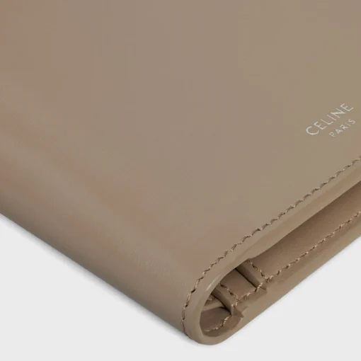 Bi-fold Wallet with Coin Compartment in SHINY CALFSKIN