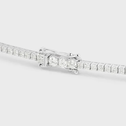 Tennis Necklace in White Gold and Diamonds