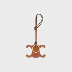 TRIOMPHE KEYRING CHARM in SMOOTH CALFSKIN with GOLD FINISHING